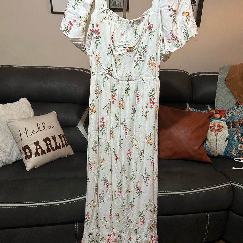 Skies Are Blue Floral Maxi Dress - White and Pink